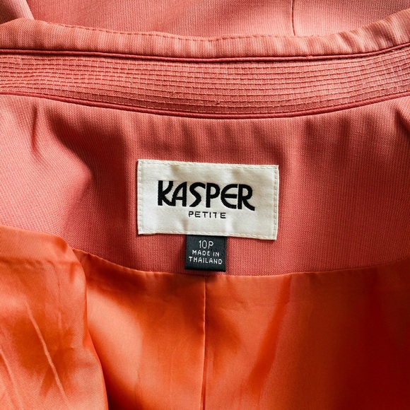 💖SALE‼️ Kasper Coral Blazer - Picture 2 of 6